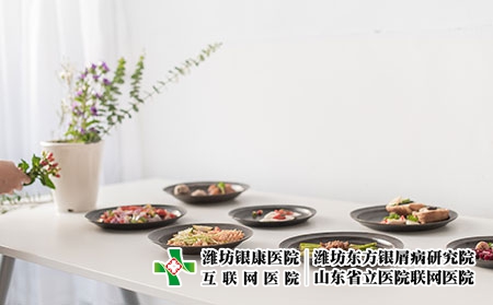 摄图网_500199063_餐前的准备(企业商用) 摄图网_500199063_餐前的准备(企业商用)